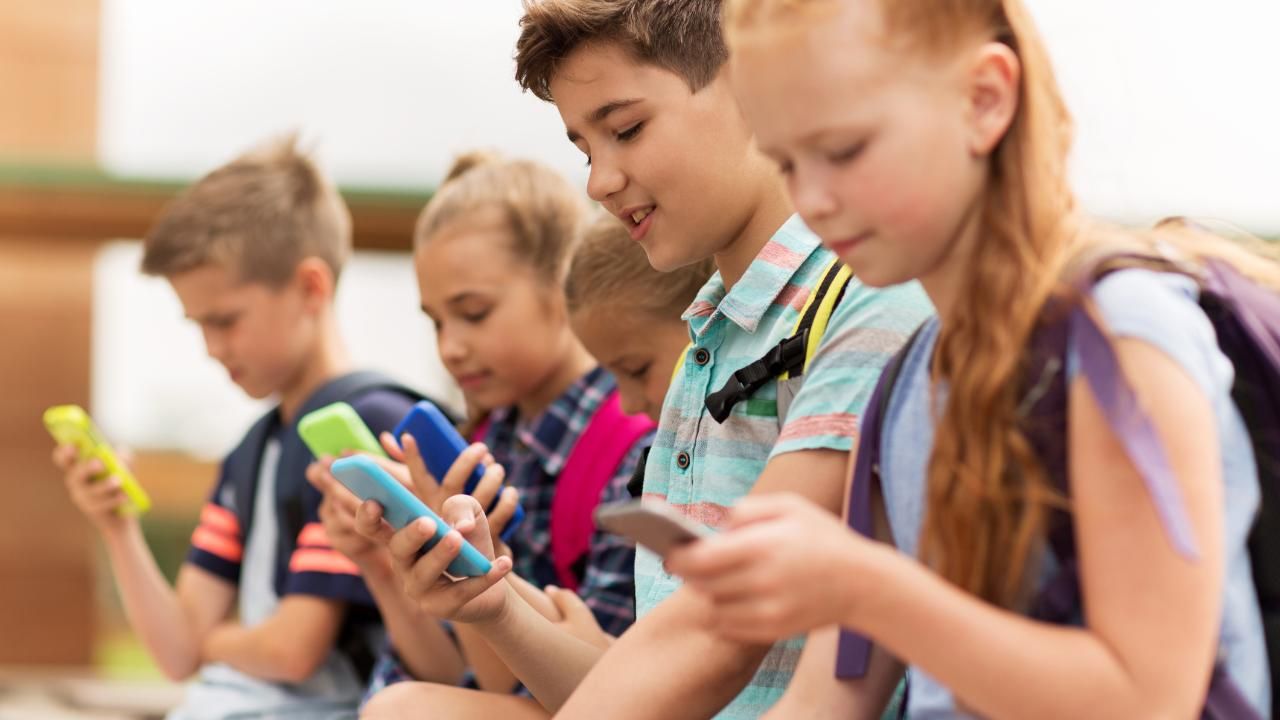 Ex-Silicon Valley workers plead for help in battle against ‘addictive’ technology