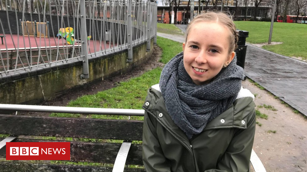 Teenage campaigner challenges 100-calorie snack advert