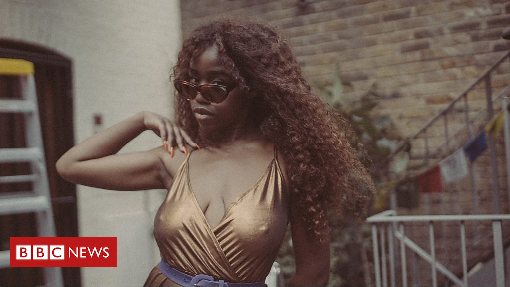 Why you should love your ‘saggy boobs’