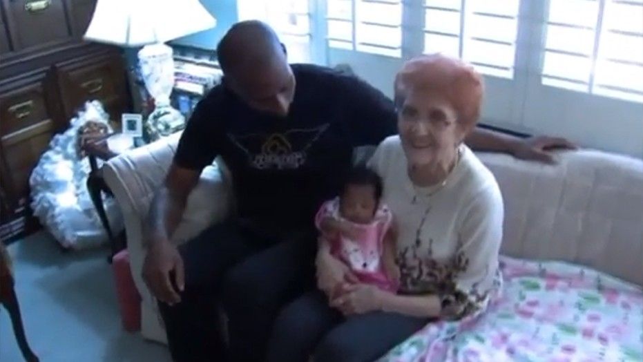 Dad and newborn denied by airline are saved by Good Samaritan