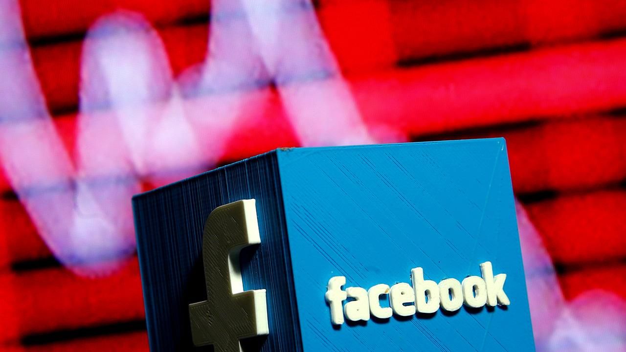 Facebook suspends Cambridge Analytica, data firm that aided Trump campaign