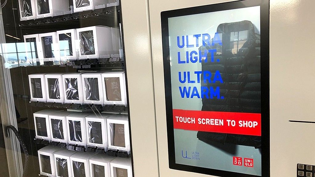 Vest dispenser at San Francisco airport making good money despite passengers’ mocking