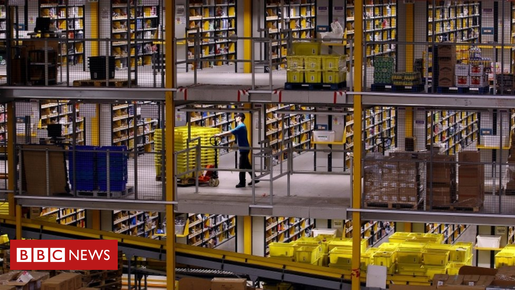 Amazon warehouse staff defend retailer on Twitter