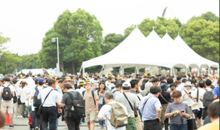 Pokemon Go Trainers waiting for Ultra Shiny Mewtwo raid news | Gaming | Entertainment