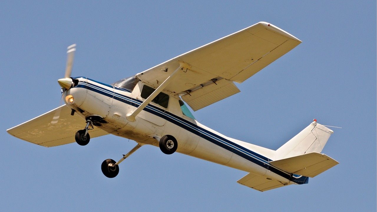 Massachusetts teen pilot makes successful emergency landing during first solo flight