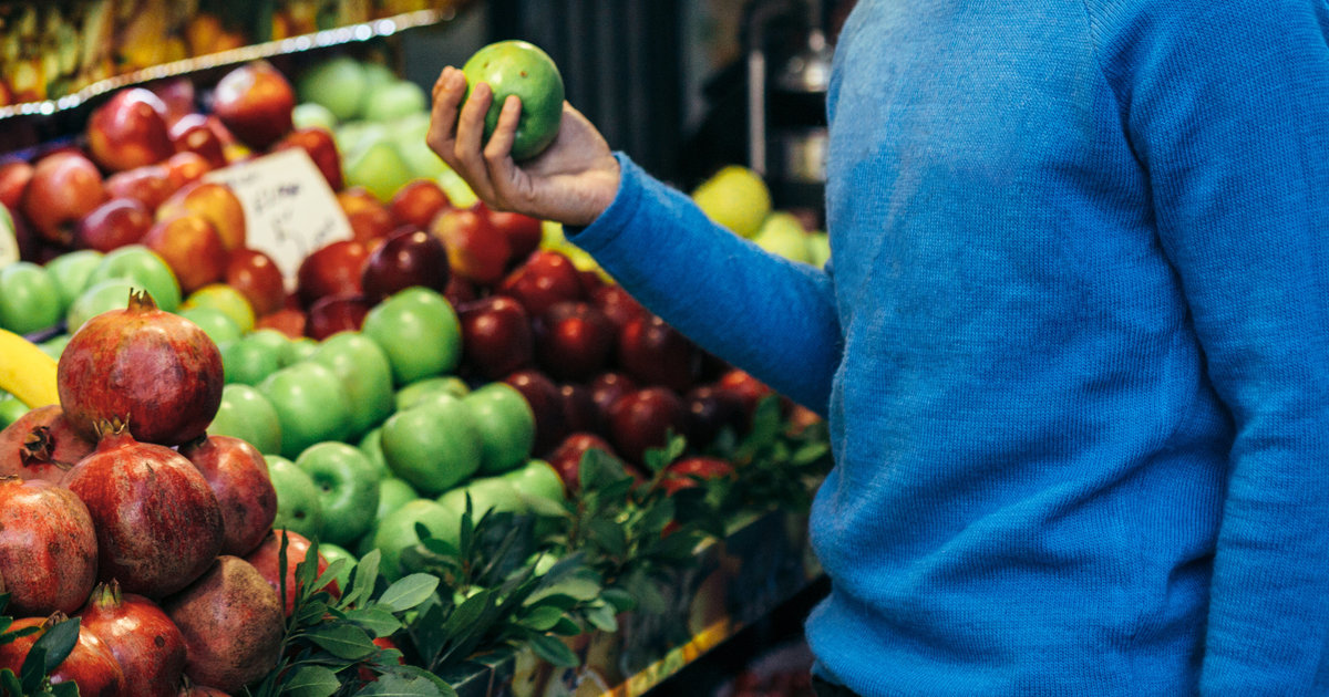 Virginia Man Accused Of Rubbing Produce On Buttocks And Putting It Back On Shelves