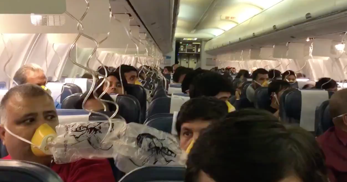 Airline Passengers’ Ears And Noses Bleed After Pilots ‘Forgot’ To Pressurize Cabin