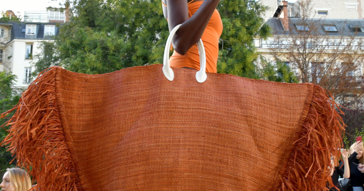 These Outrageously Oversized Jacquemus Bags Are The Best Part Of Paris Fashion Week