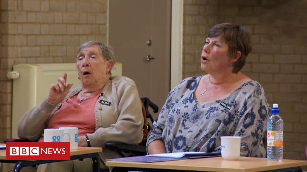 Dementia patients ‘come alive’ in singing classes