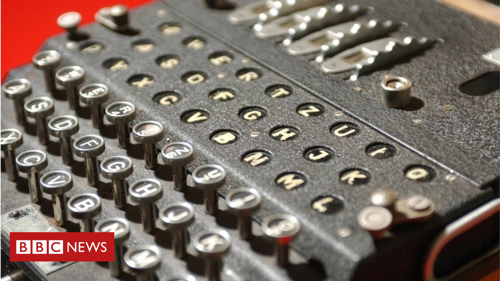 Code-cracking WW2 Bombe operation recreated at Bletchley