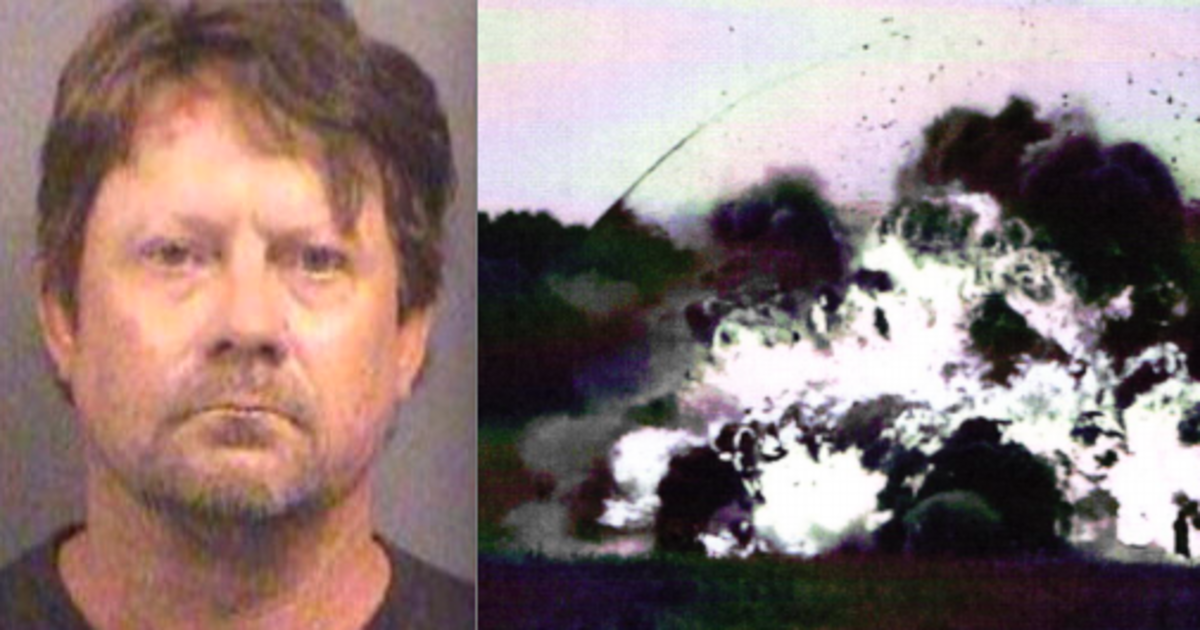 Trump Fan Convicted In Anti-Muslim Terror Plot Asks Judge To Consider Trump’s Rhetoric