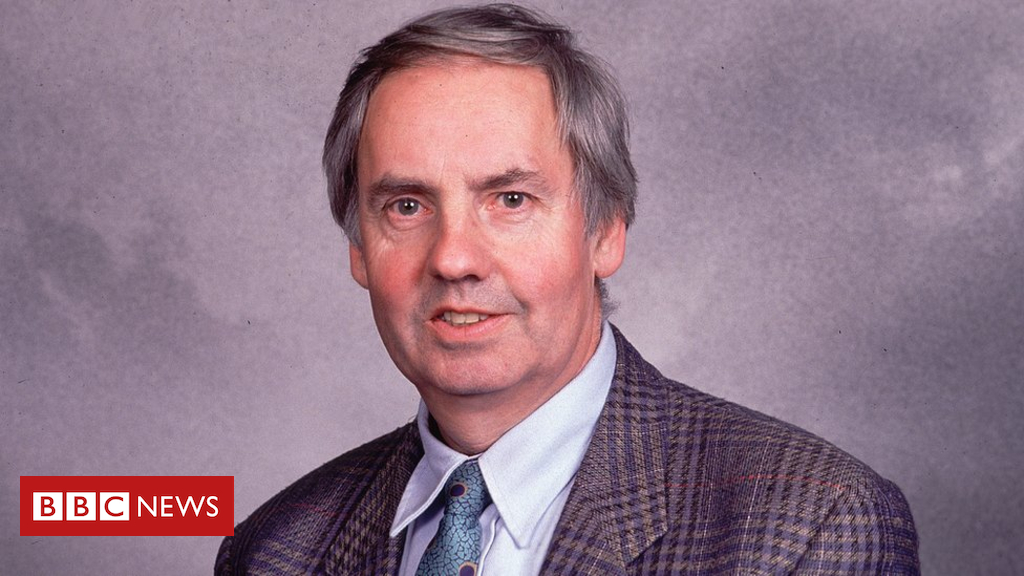 Former Llanelli MP Denzil Davies dies aged 80