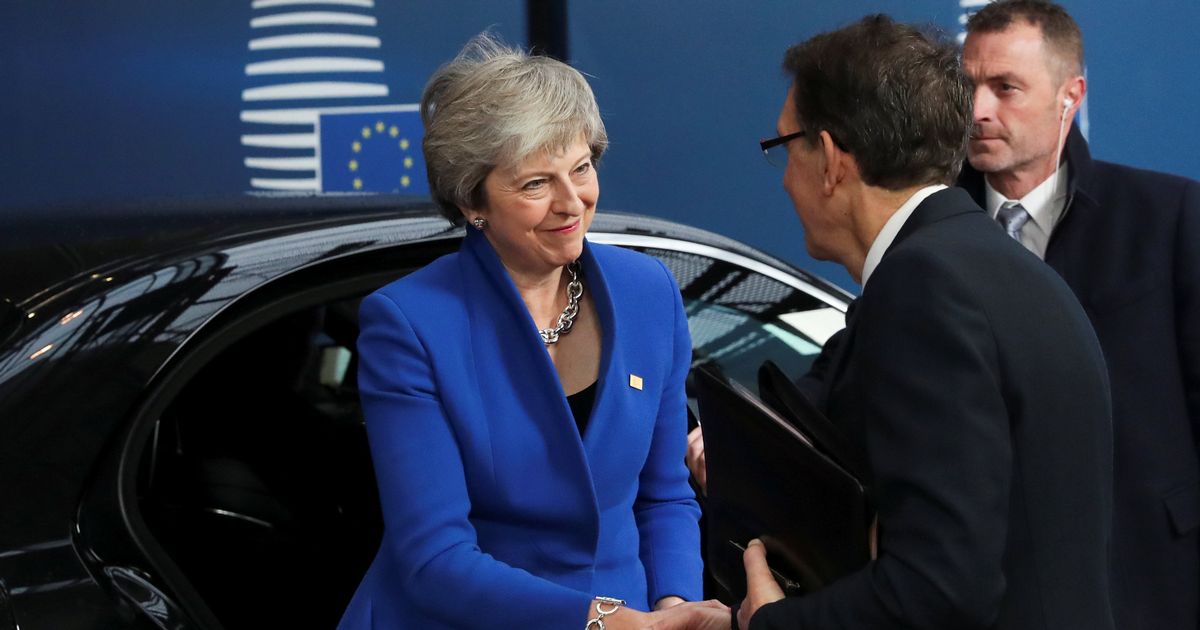 EU leaders BACK UK Brexit deal in 38 minutes – as furious MPs vow to block it