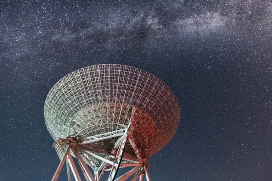 ‘Alien megastructure’ could be behind BIZARRE dimming star