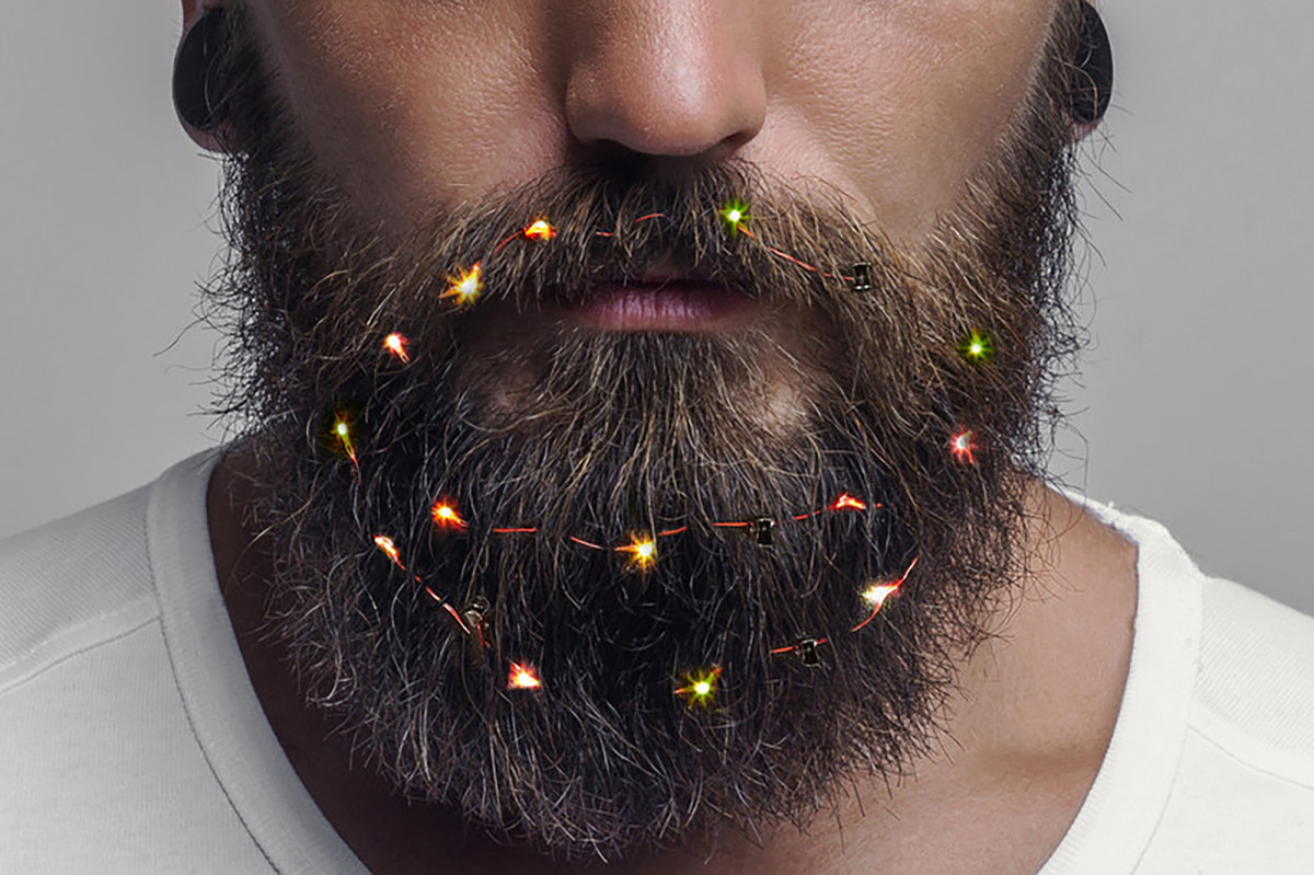 Beard lighting is the new holiday decoration trend