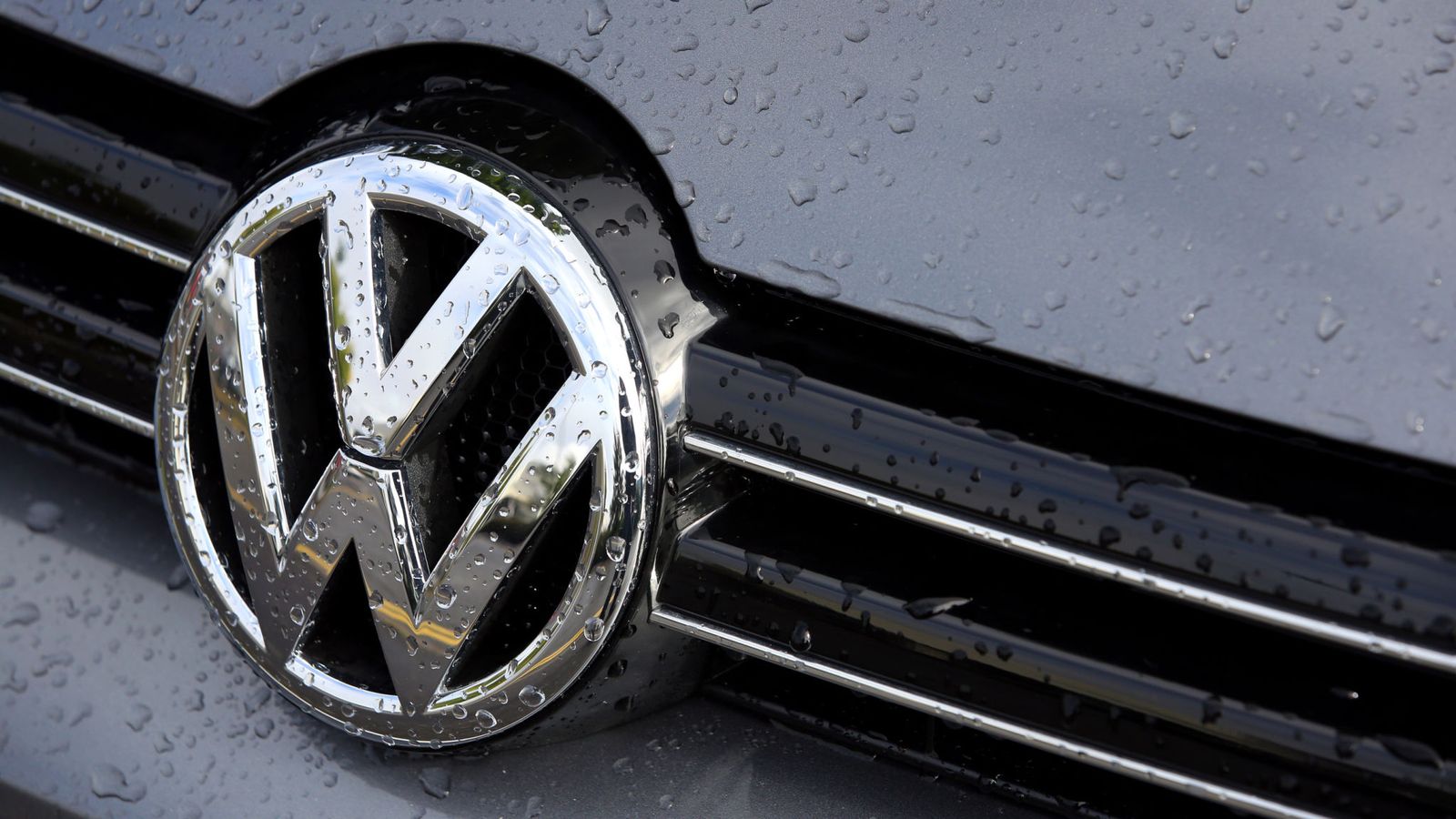 Volkswagen’s response to ‘potentially lethal’ seat belt fault criticised