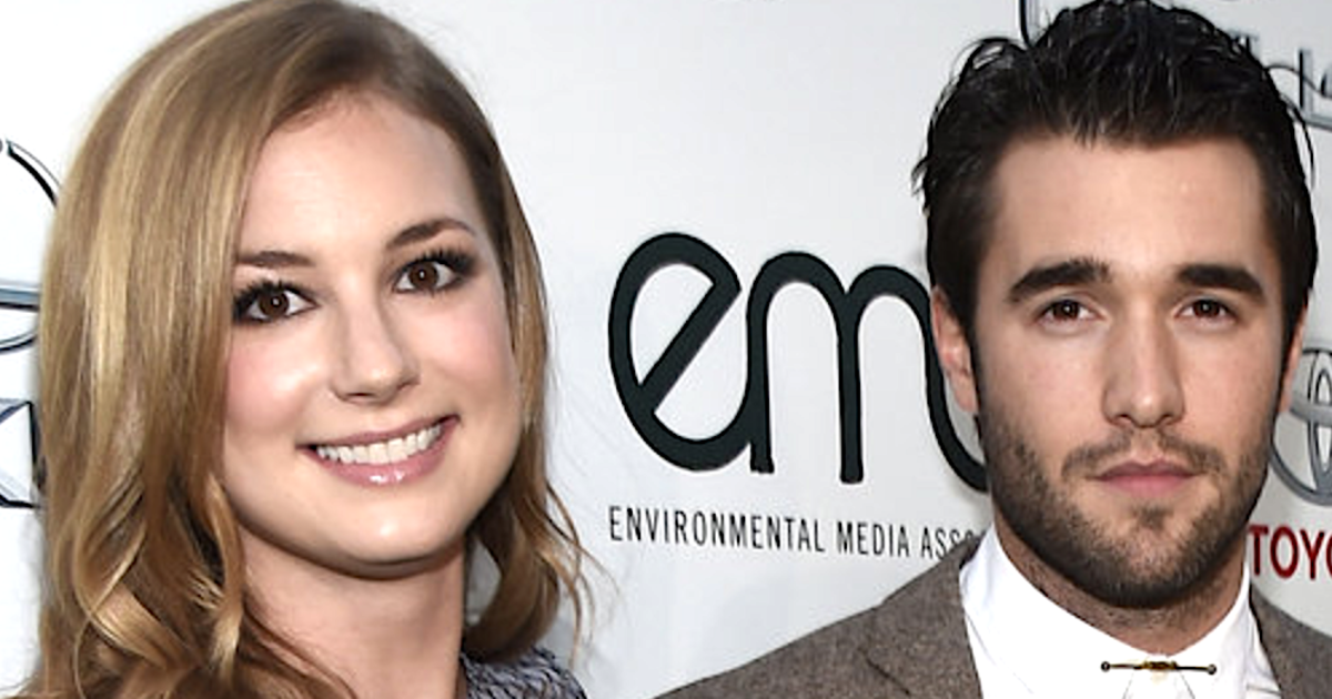 ‘Revenge’ Co-Stars Emily VanCamp And Josh Bowman Get Married