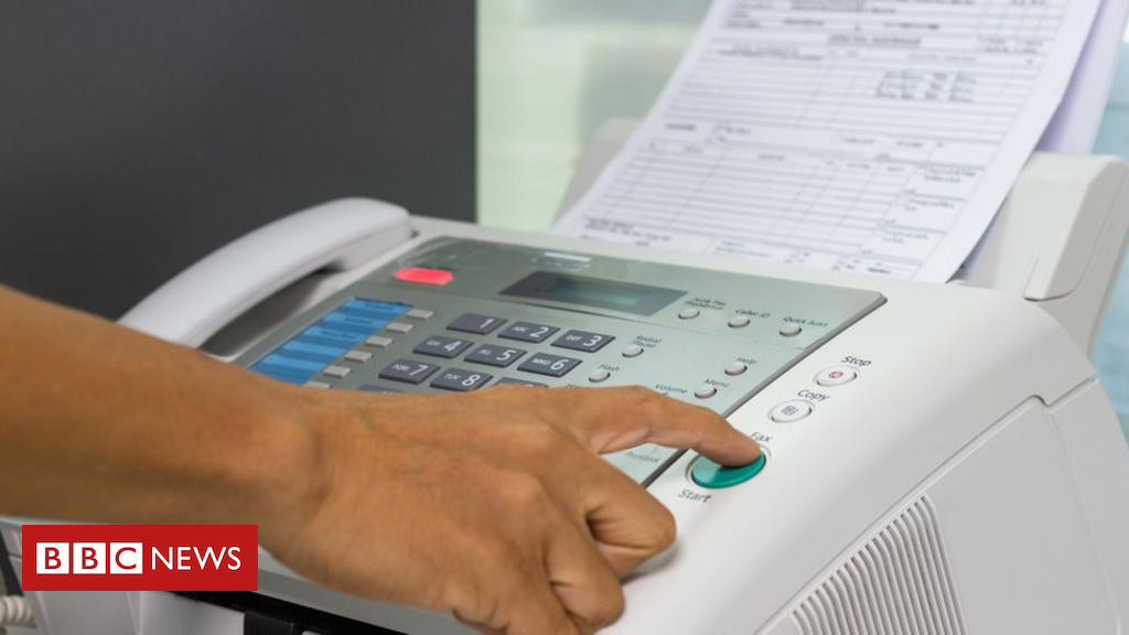 NHS told to ditch ‘absurd’ fax machines