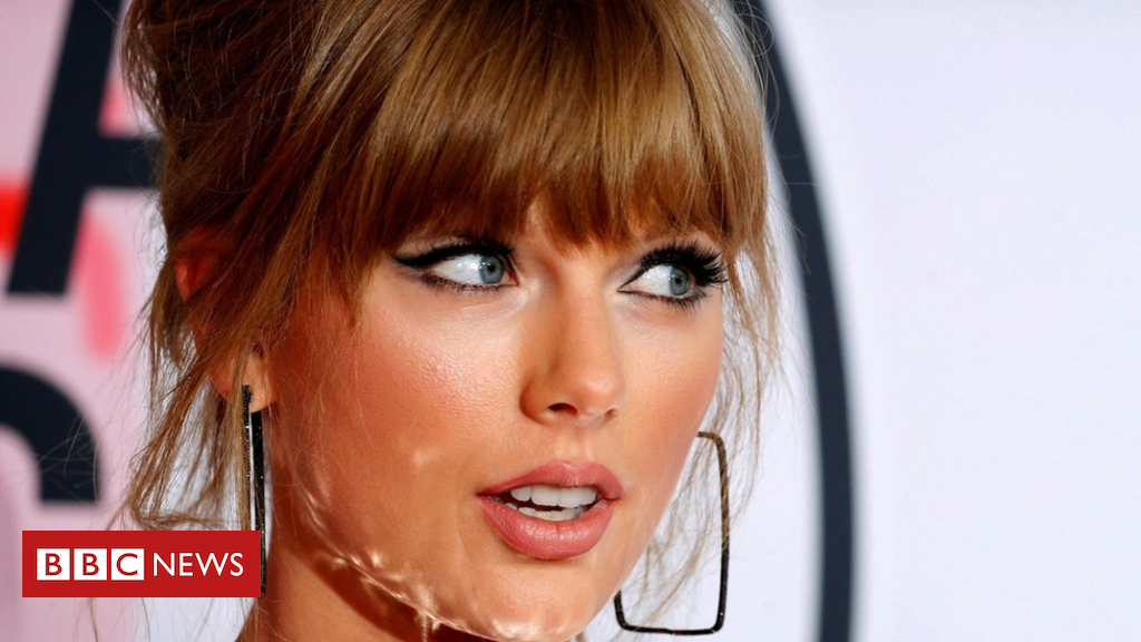 Were Taylor Swift fans tracked at her gig?