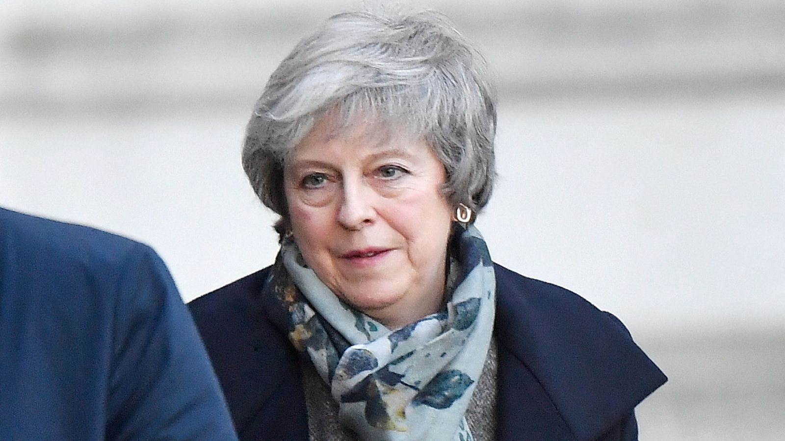 Cabinet meets to decide on ramping up Brexit ‘no-deal’ preparations