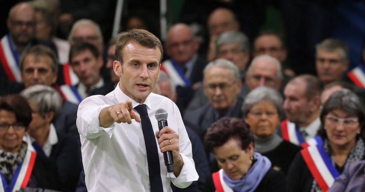 Emmanuel Macron sums up the chaos of Brexit perfectly in just two minutes