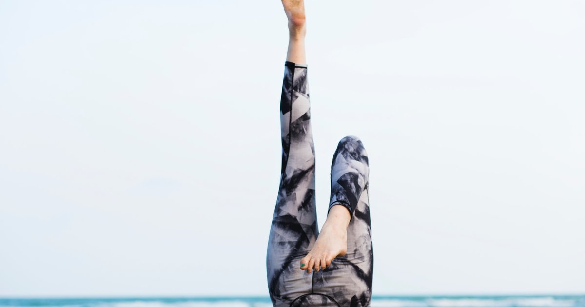 The 6 Best Yoga Pants, According To Yoga Teachers