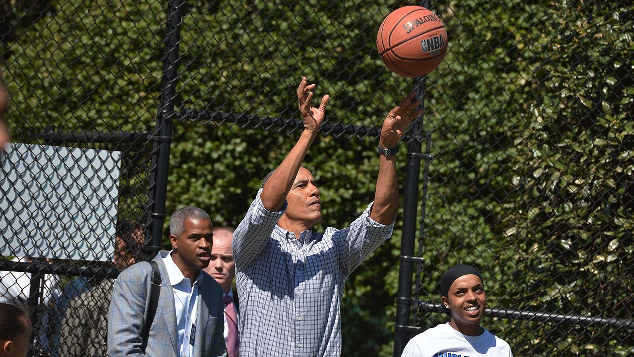 Obama should be next UCLA men’s basketball coach, NBA legend says
