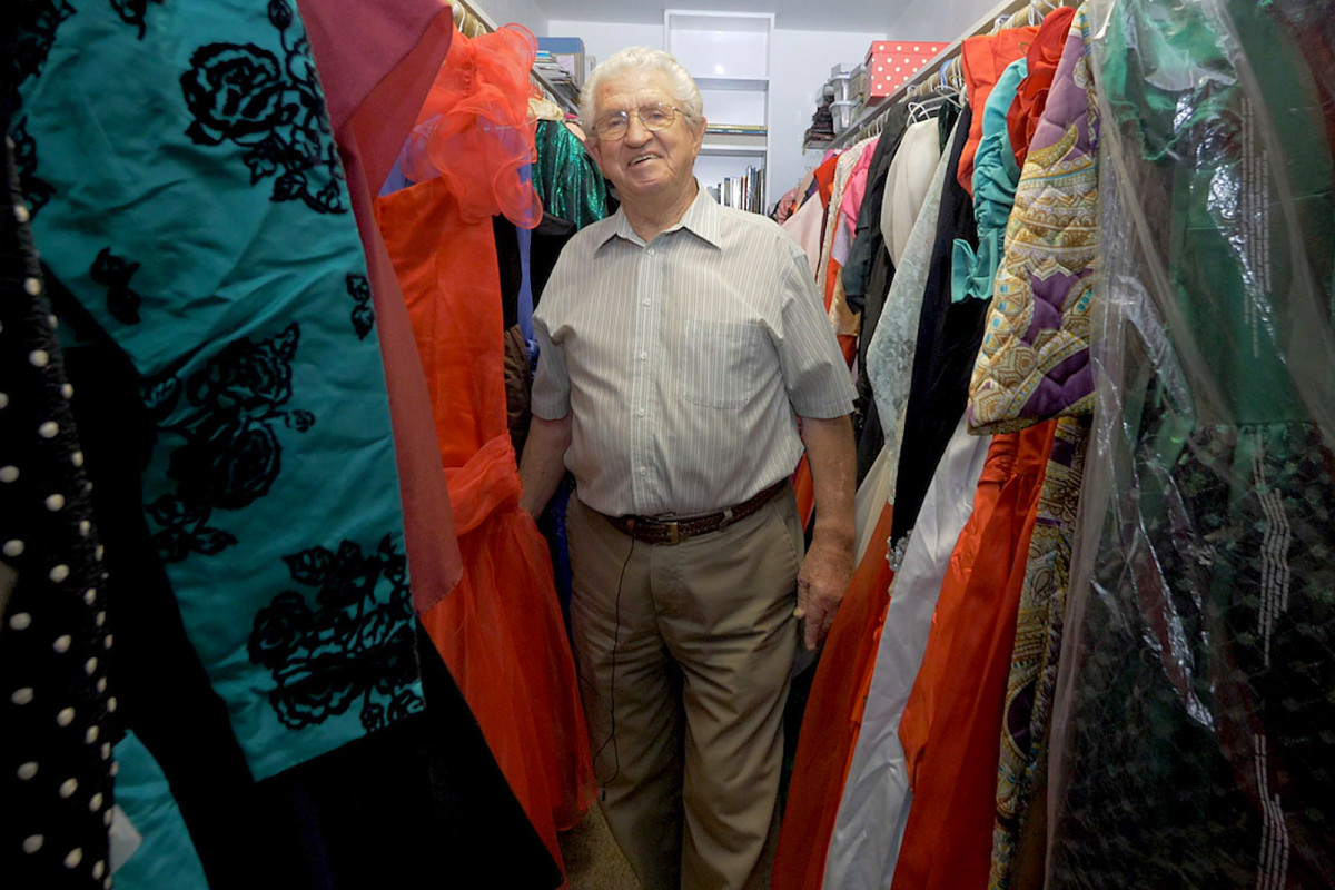 Husband’s heartwarming reason he owns 55,000 dresses