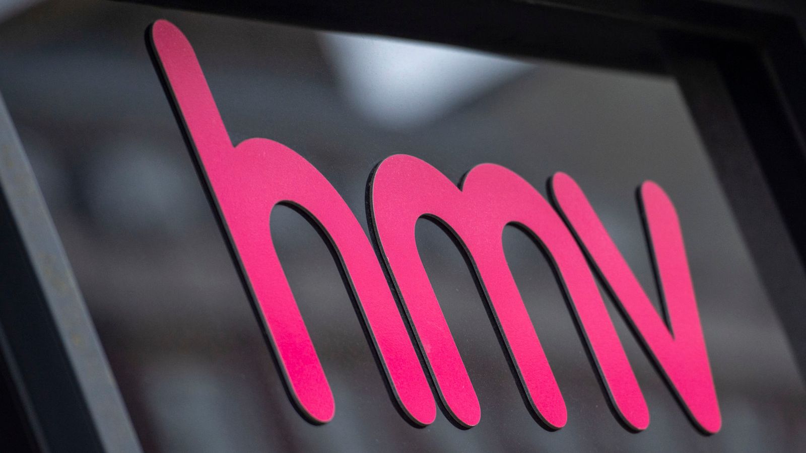 HMV bid deadline looms as administrator calls the tune