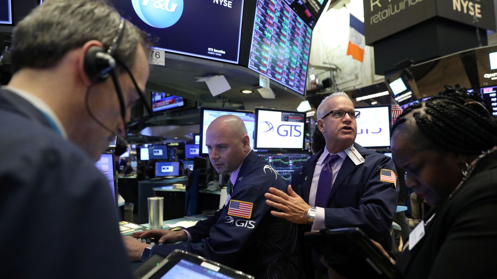 Strong US jobs growth makes ‘mockery’ of market fears