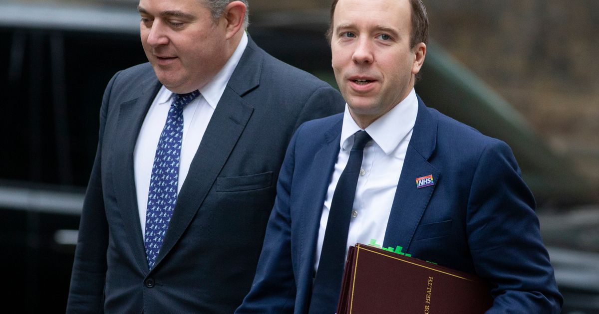 MPs demand Health Secretary stops backing costly private dentists