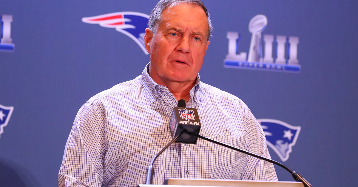Reporter Asks Bill Belichick For Selfie During Super Bowl Press Conference