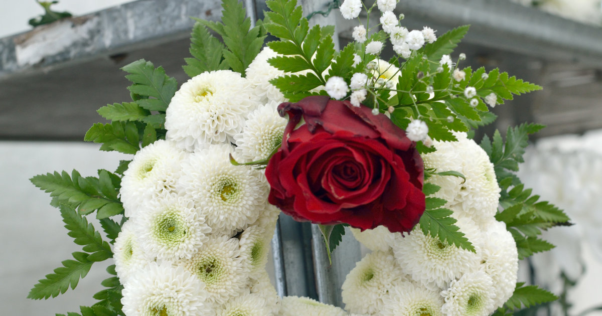 Woman’s Obituary Jokes About Finally Having ‘Smoking Hot Body’ Thanks To Cremation