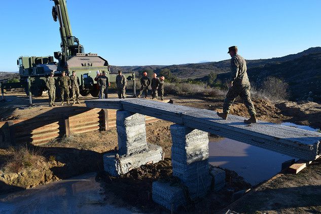 Marines 3D-print amazing concrete bridge