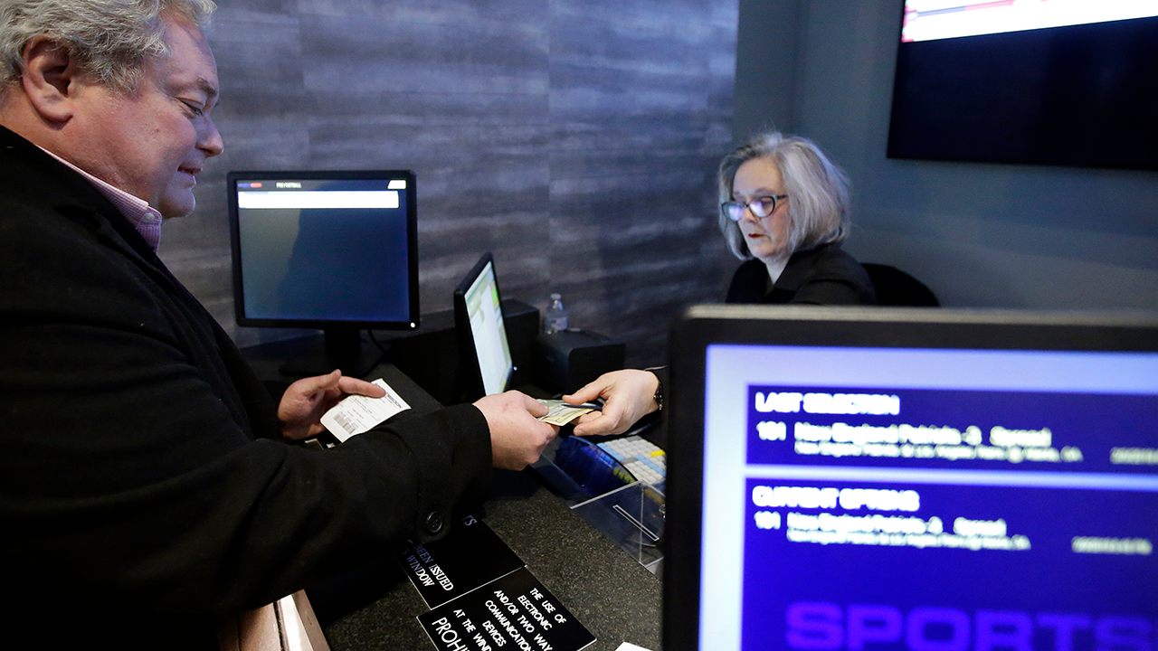 Rhode Island sees influx of Patriots bettors ahead of Super Bowl LIII