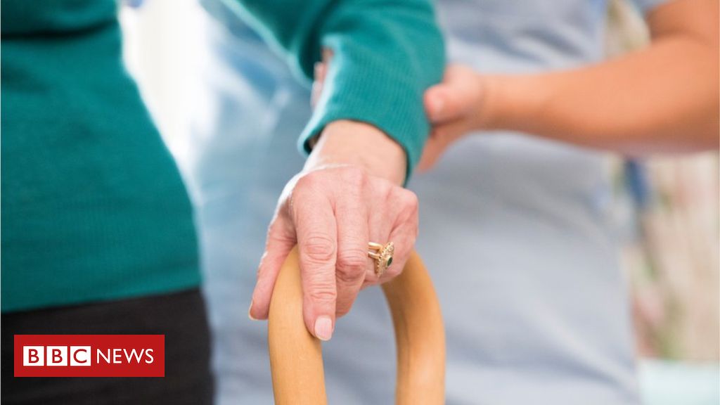 Social care workers face ‘unfair conditions’