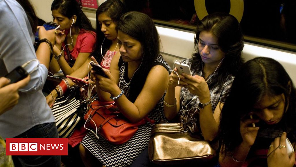 Spotify launches in India to tap growing digital market