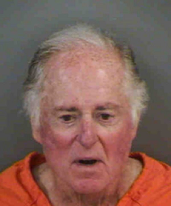 Sportscaster Warner Wolf arrested for removing ‘plantation’ letters from Florida community’s sign