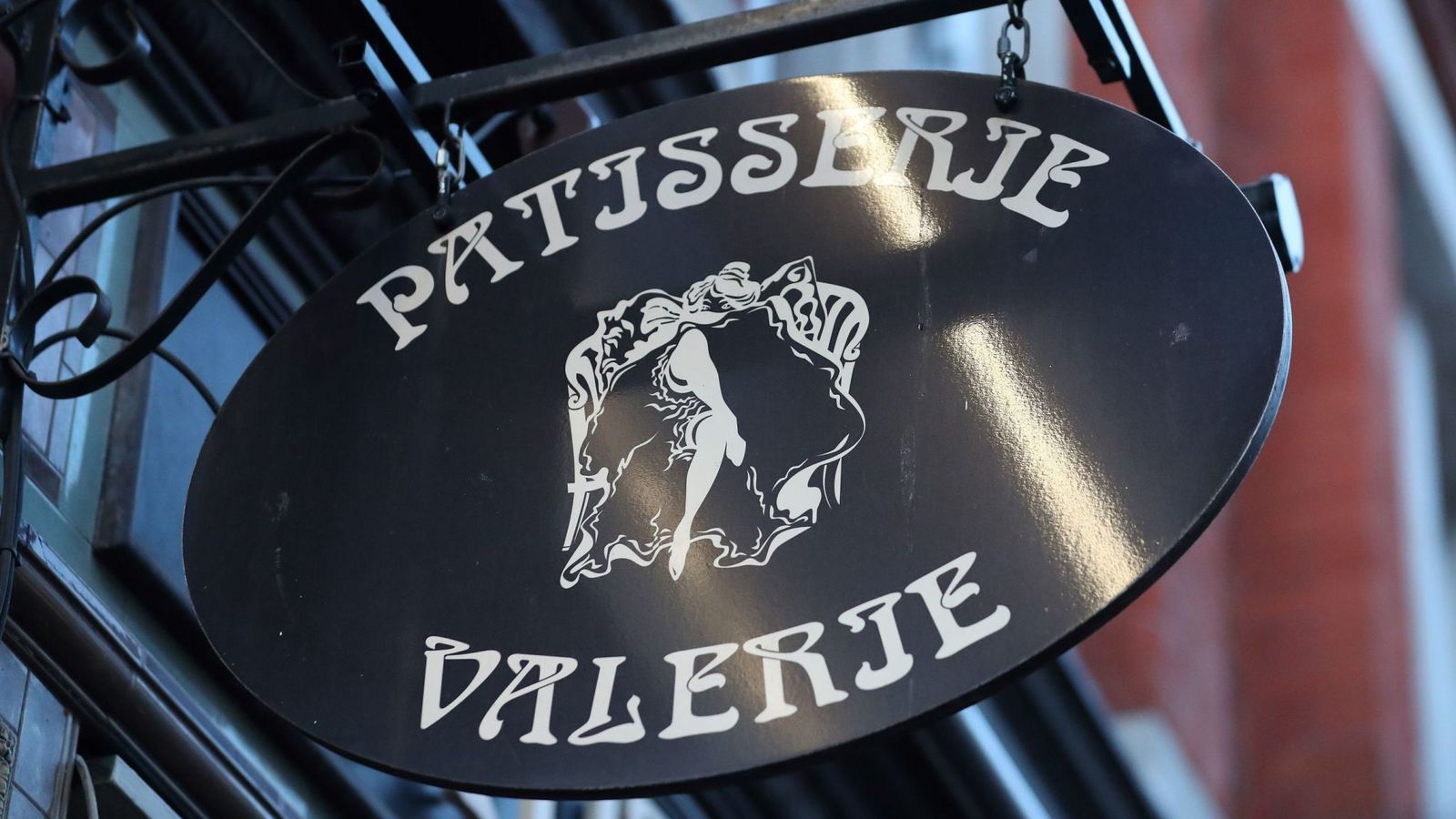 Patisserie Valerie: Sports Direct offers to buy collapsed bakery chain | UK News