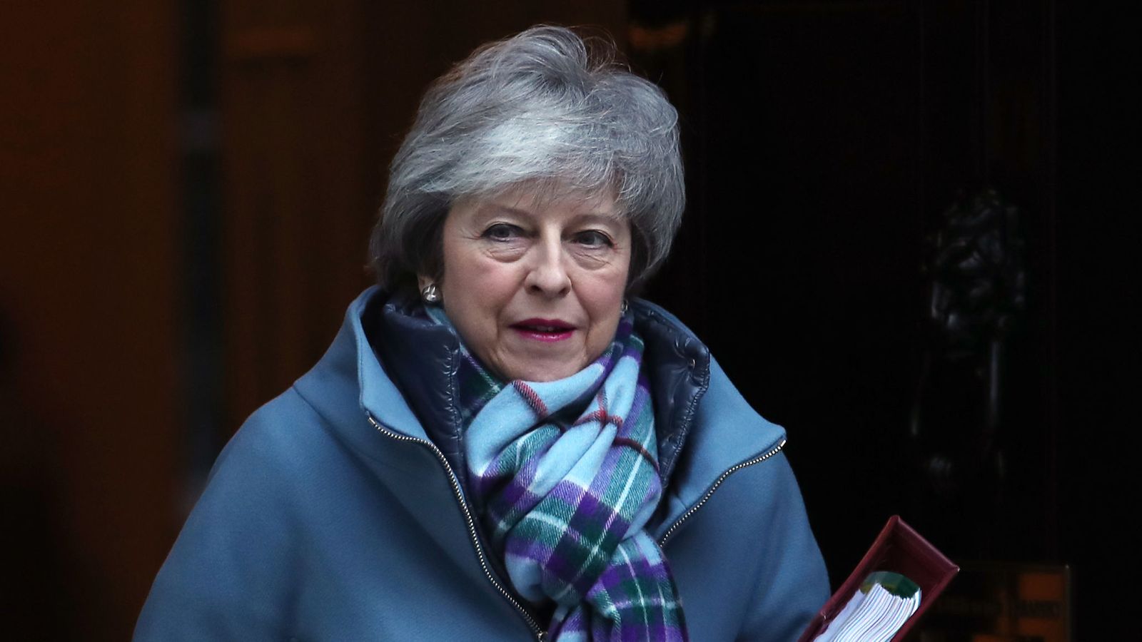 Theresa May accepts talks offer from Jeremy Corbyn in bid for Brexit breakthrough | Politics News