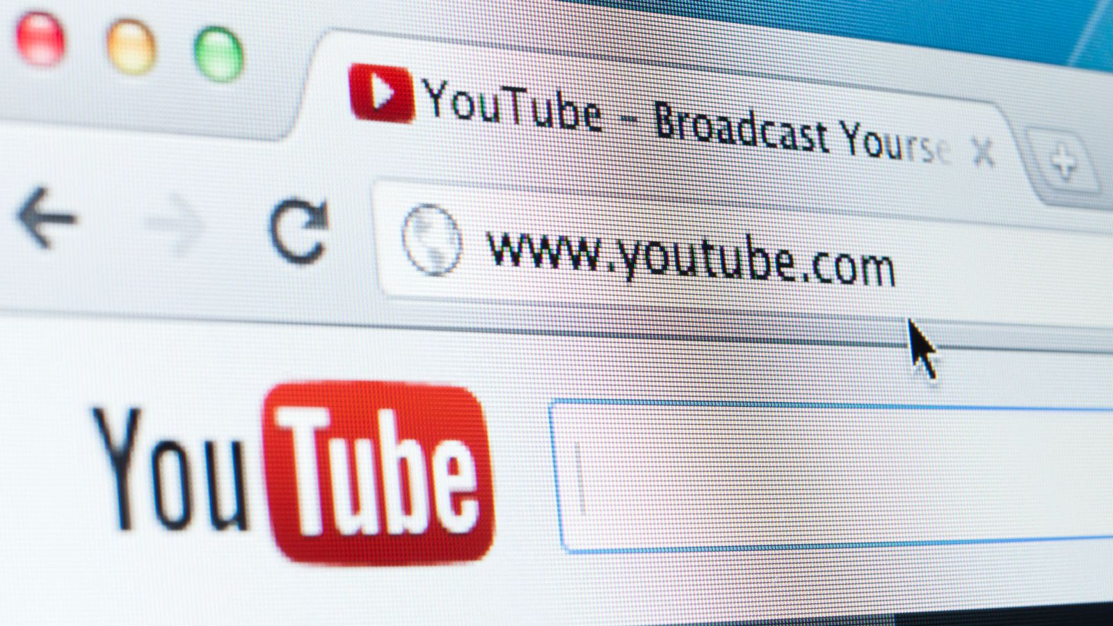 EU copyright reforms a step closer – but Google warns they ‘could harm creatives’ | Science & Tech News