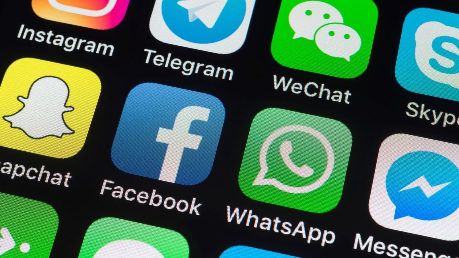 Children must be protected from ‘online Wild West’ – MPs | Science & Tech News