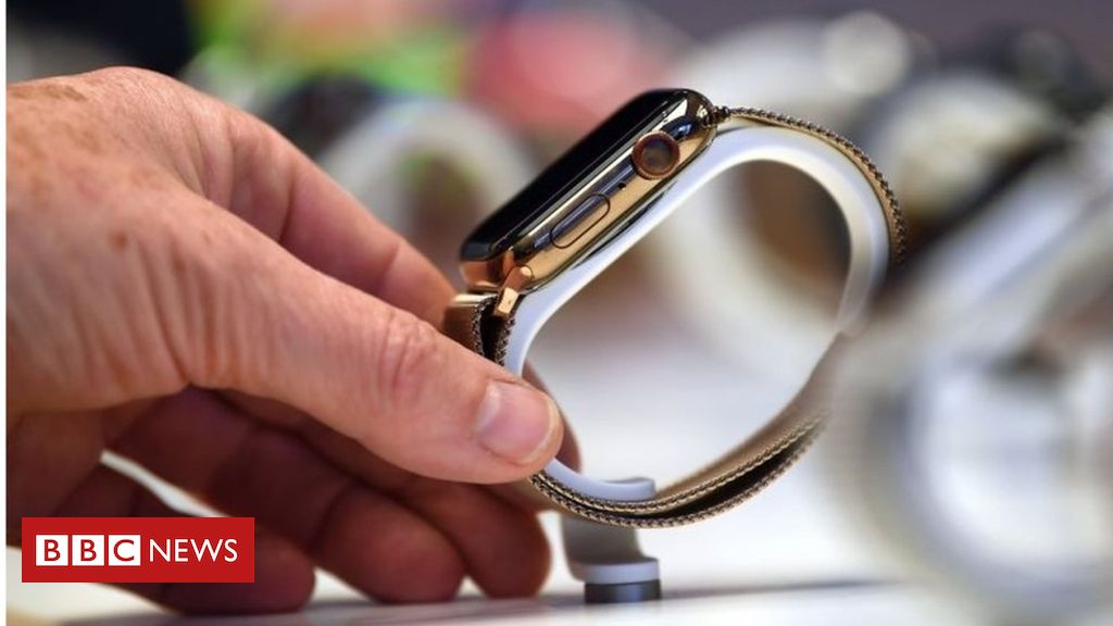 Fitness trackers ‘add miles to your marathon’