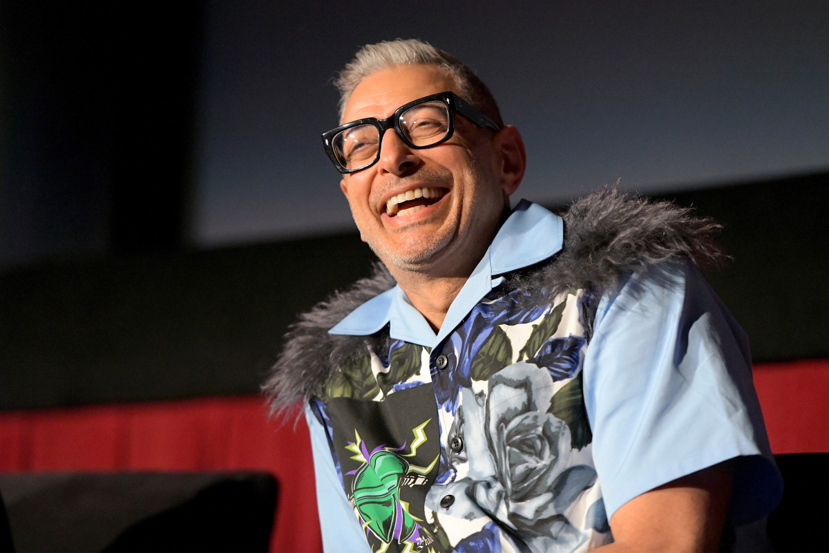 Jeff Goldblum in short shorts is inspiring guys’ style everywhere