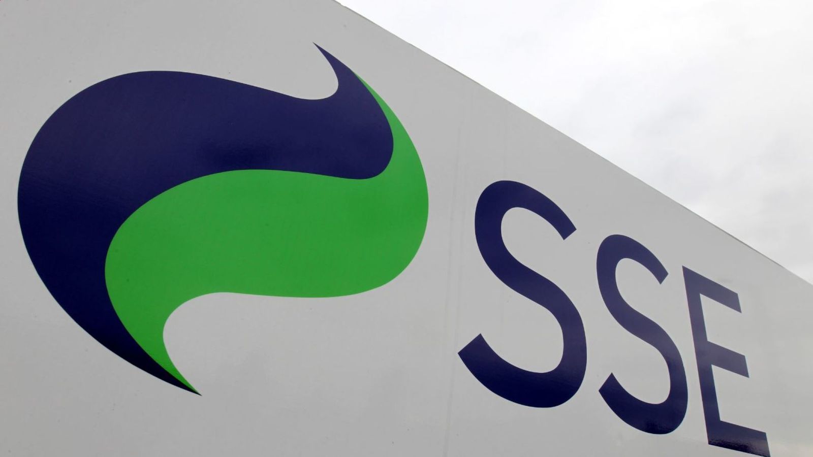 SSE cuts 444 jobs blaming tough competition and price cap | Business News