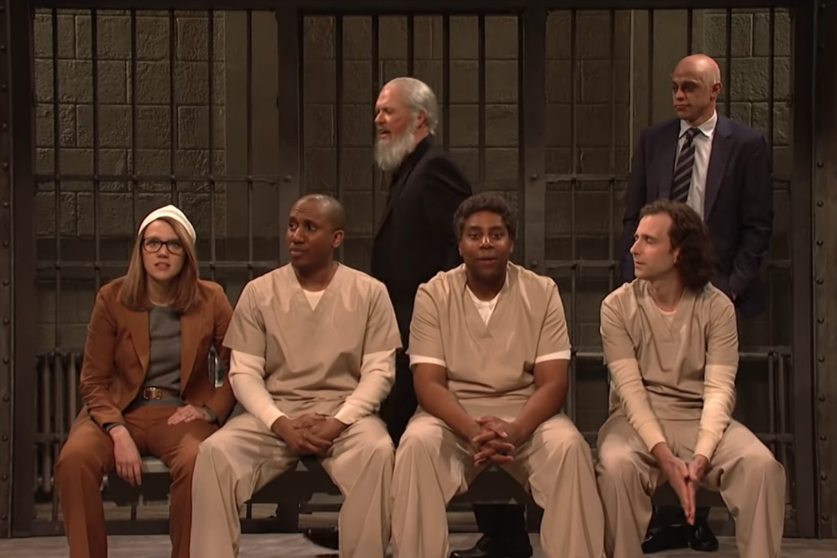 ‘SNL’ takes aim at celebrity jailbirds