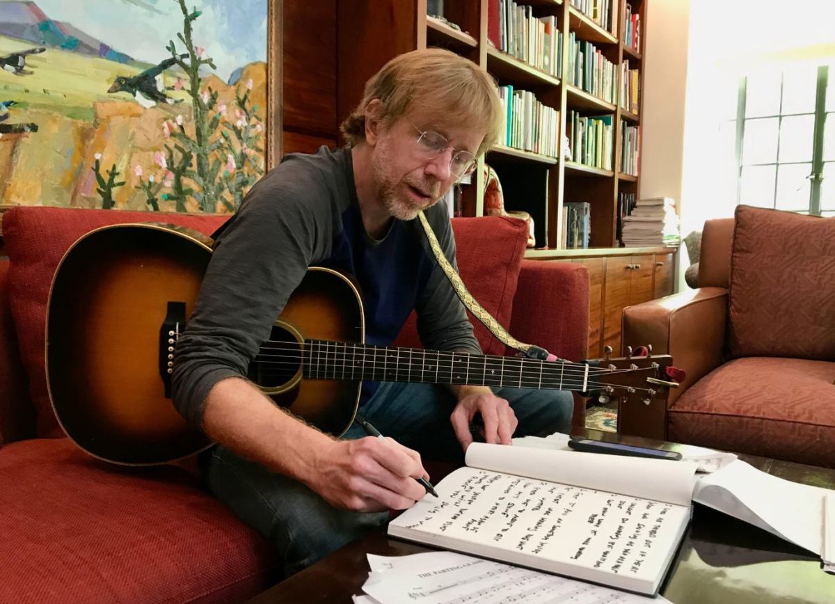Trey Anastasio of Phish opens up in ‘Between Me And My Mind’