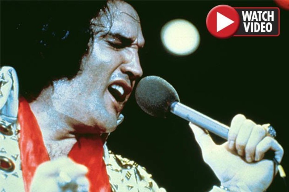‘Elvis alive’ conspiracy: The King ‘bought plane ticket day AFTER death’