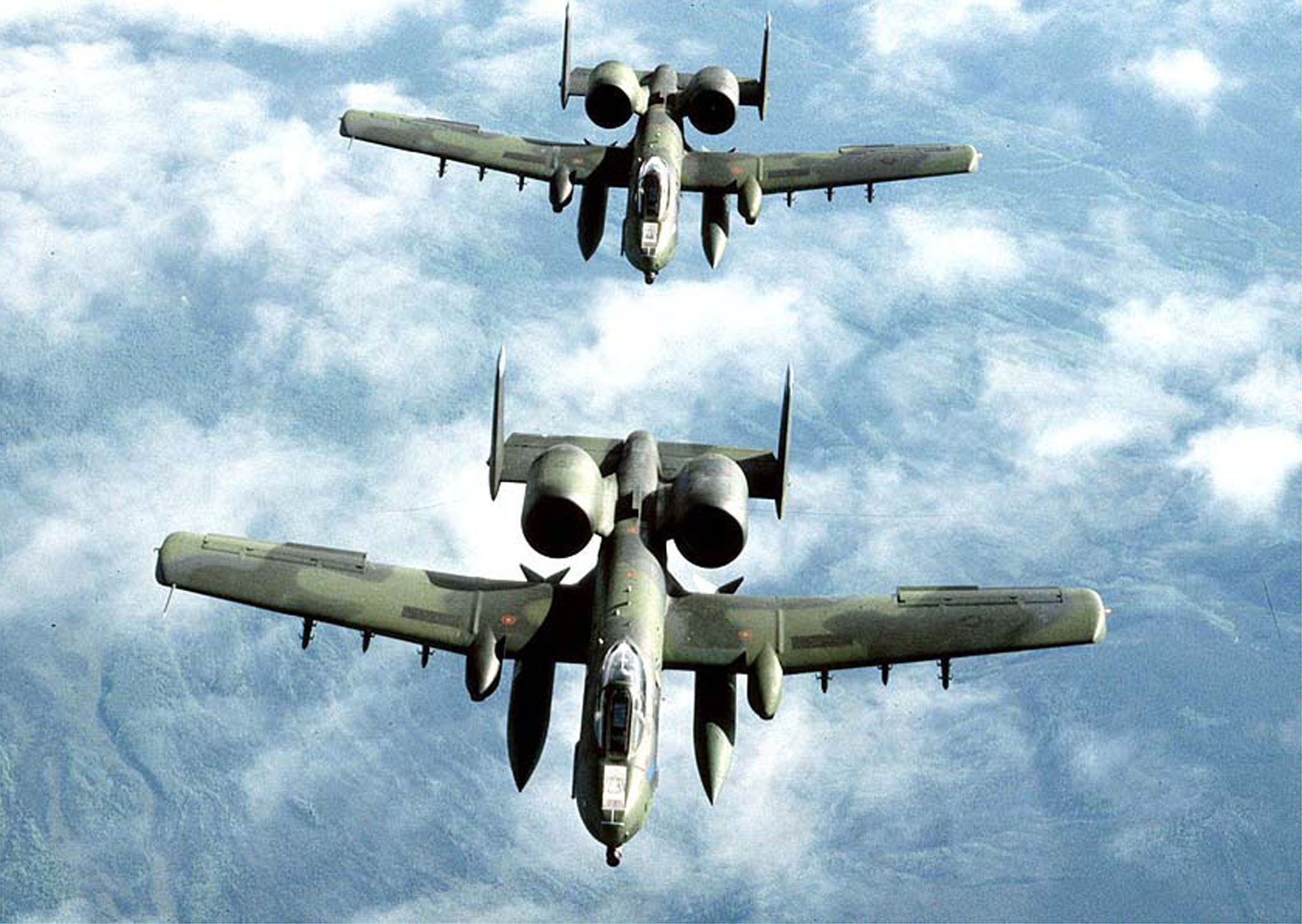 A-10 pilot describes how iconic plane survives attacks