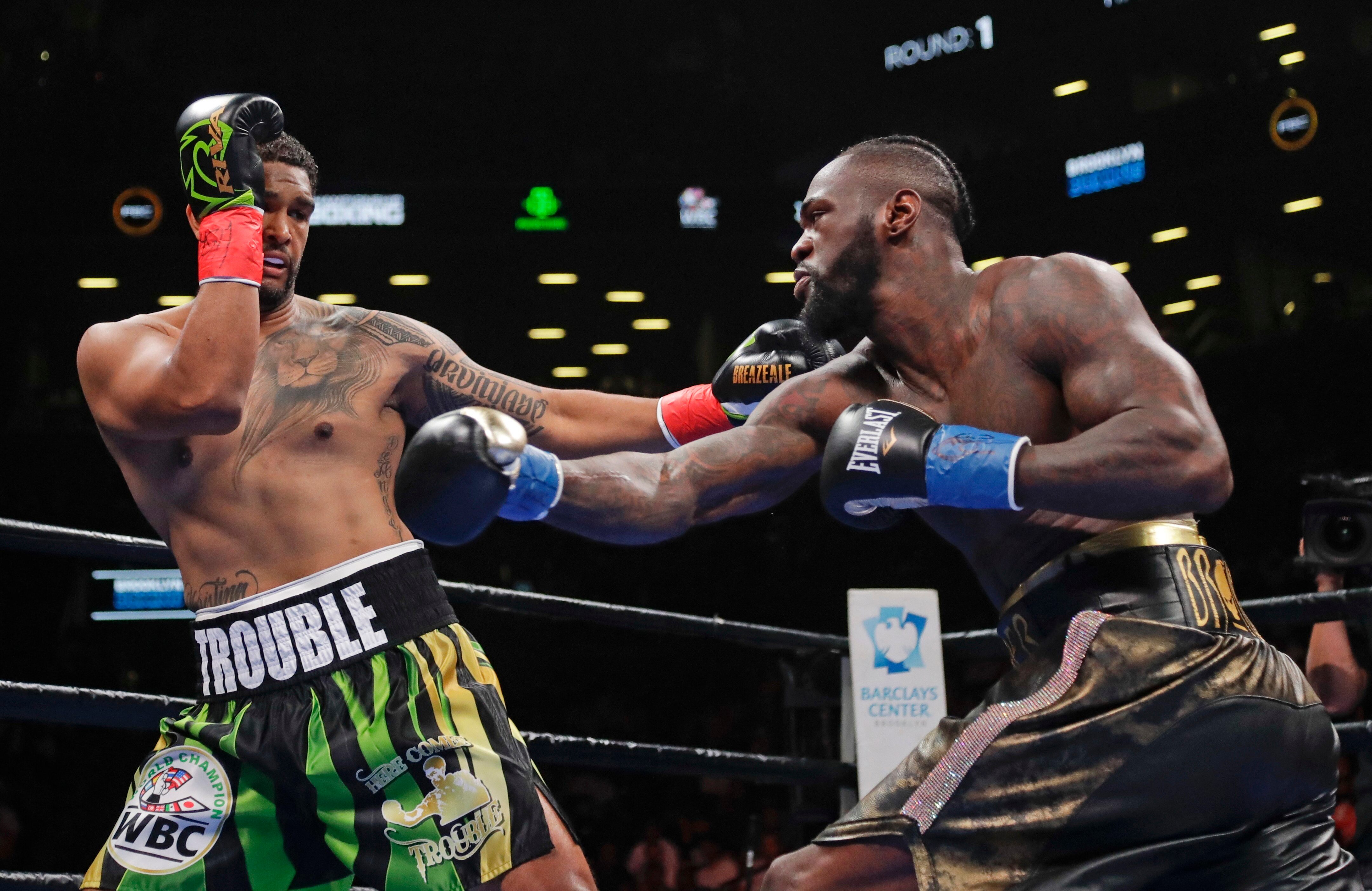 Wilder KOs Breazeale in 1st round to defend heavyweight title